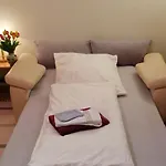 Mi Ka Mit Garten *