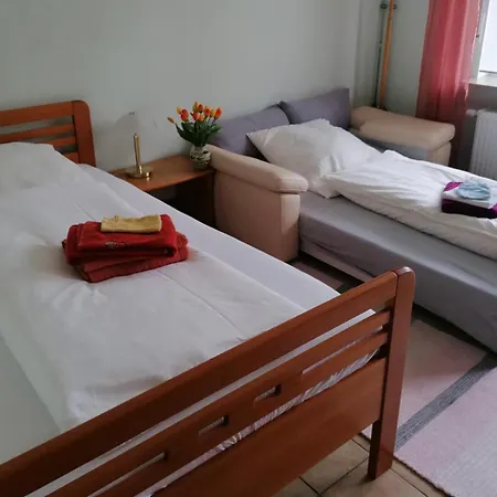 Mika Mit Garten Limburg an der Lahn