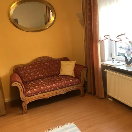 Mika Mit Garten Limburg an der Lahn