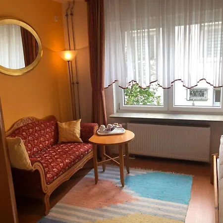 Apartment Mika Mit Garten *